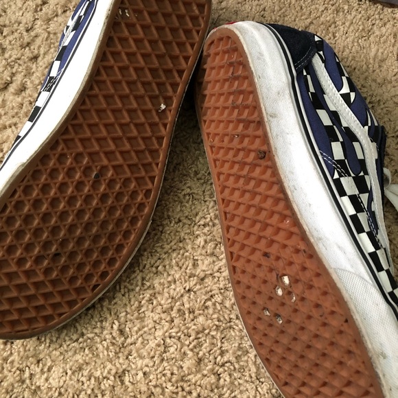 Vans - Picture 4 of 5